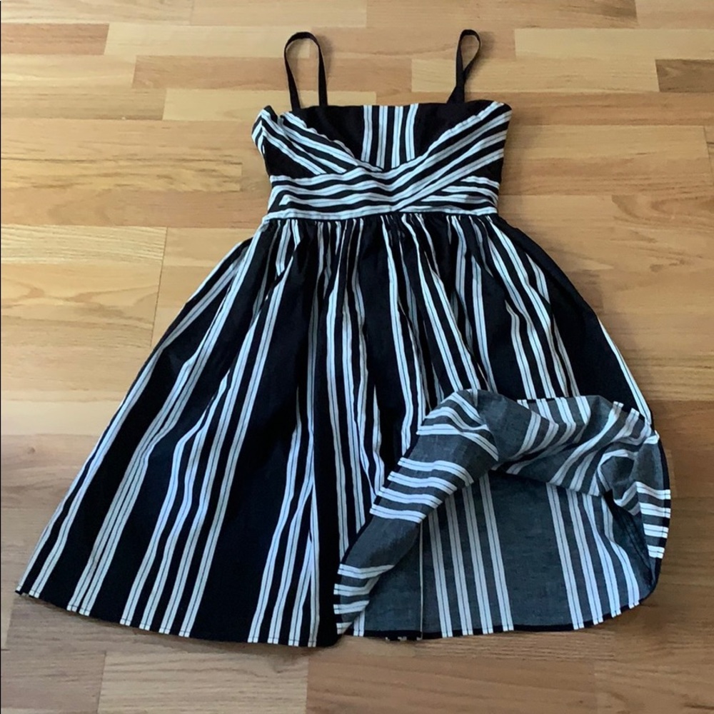 ❗️LAST CHANCE - CLOSING Iconic Regatta dress BW striped cotton - Picture 2 of 8